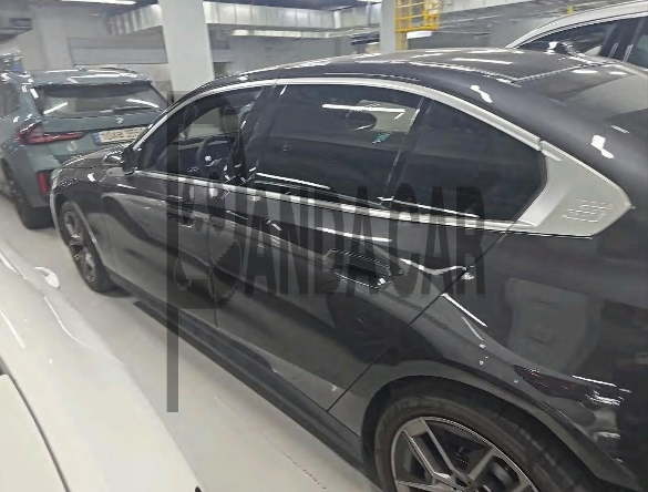 2024 BMW 520i, photograph 3