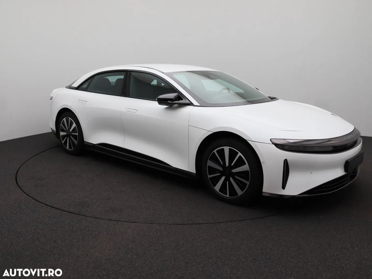 2024 Lucid Air AWD Touring, photograph 2