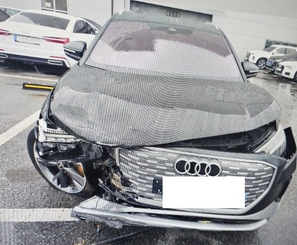 2023 Audi Q4 40 e-tron, photograph 9