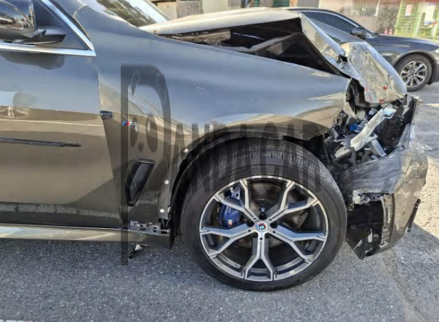 2022 BMW X5 xDrive40i, photograph 3