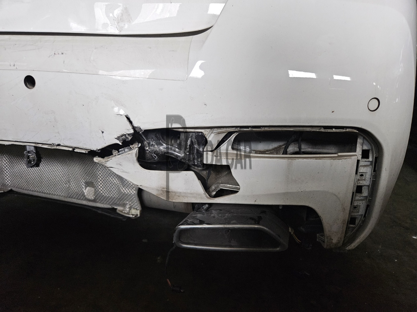 2021 BMW 530i xDrive, photograph 2