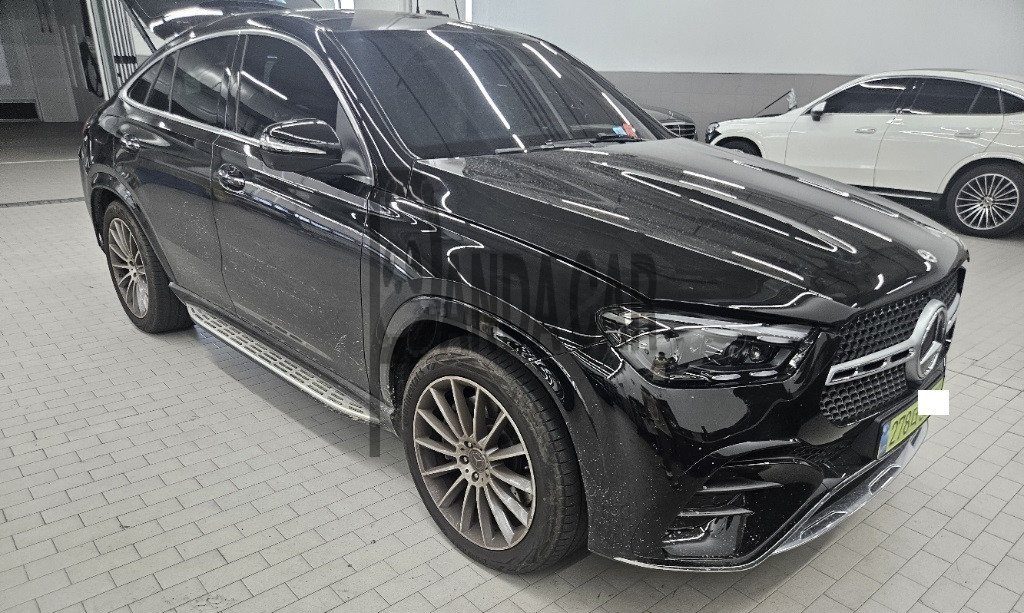 2025 Mercedes-Benz GLE 450 4MATIC Coupe, photograph 1