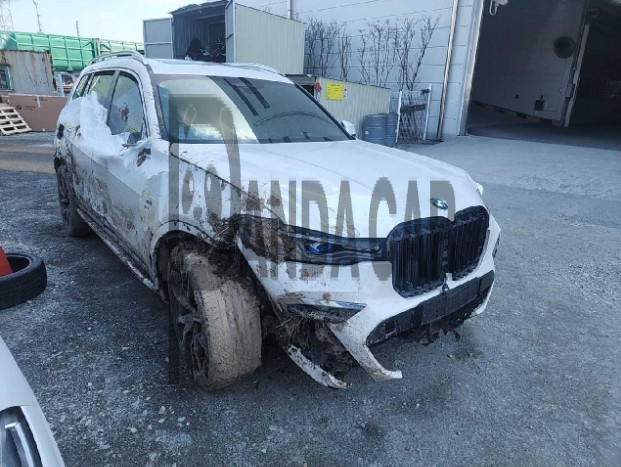 2021 BMW X7 xDrive40d, photograph 3