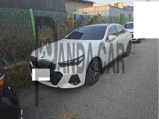 2024 BMW 523d, photograph 2
