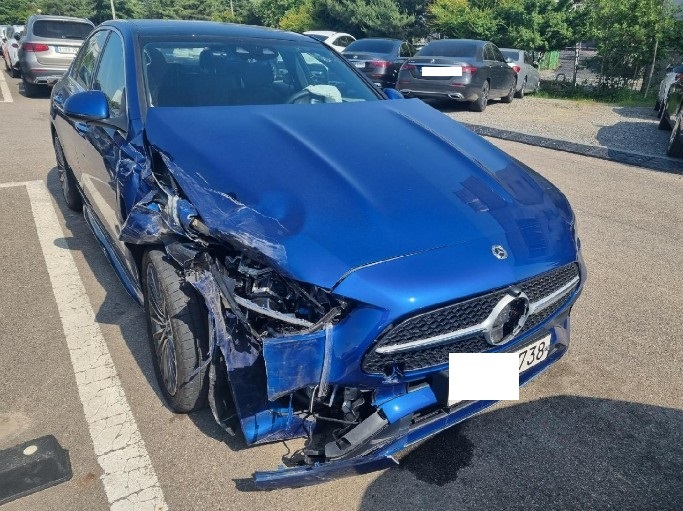 2023 Mercedes-Benz C300 4MATIC, photograph 4
