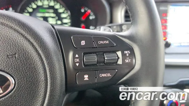 Kia Sorento Diesel 2.0 2WD — photo 1 of 20