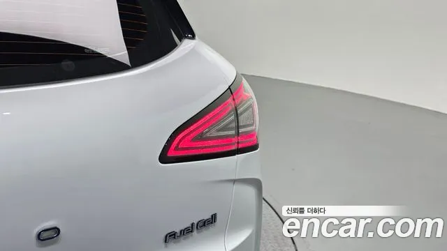 2022 Hyundai Nexo Premium, photograph 11