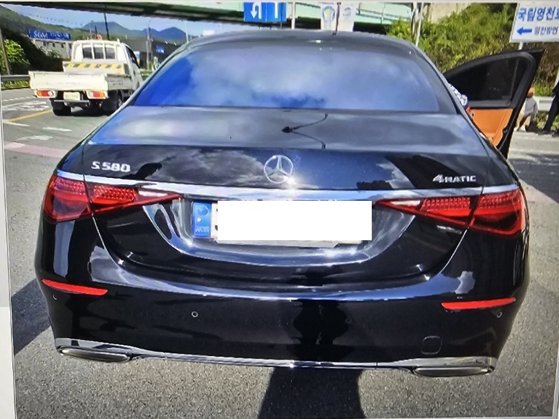 2022 Mercedes-Benz S580 4MATIC, photograph 1
