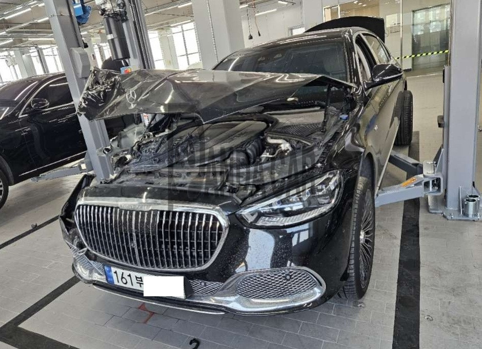 2023 Mercedes-Benz Mercedes-Maybach S680 4MATIC, photograph 1