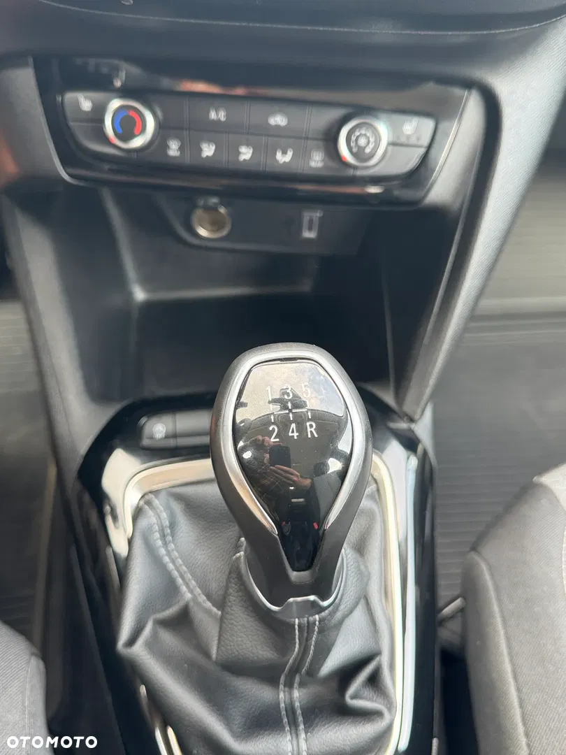 2024 Opel Corsa 1.2 S&S, photograph 4