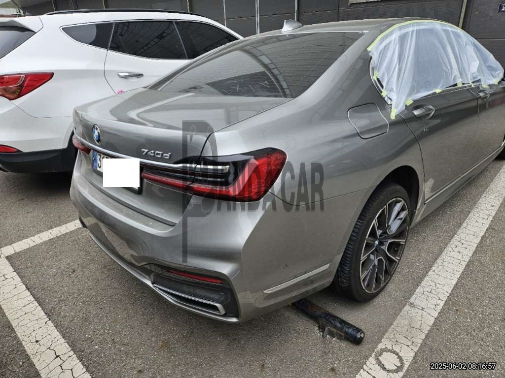 2021 BMW 740d xDrive, photograph 5