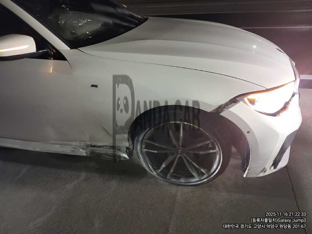 2019 BMW 330i M Sport Package, photograph 4