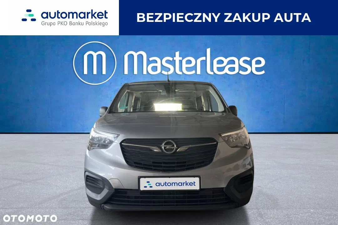 2021 Opel Combo 1.2 Turbo Edition S&S, photograph 2