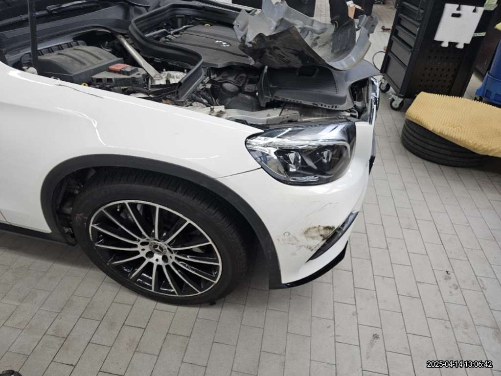 2018 Mercedes-Benz GLC250 d 4Matic, photograph 5