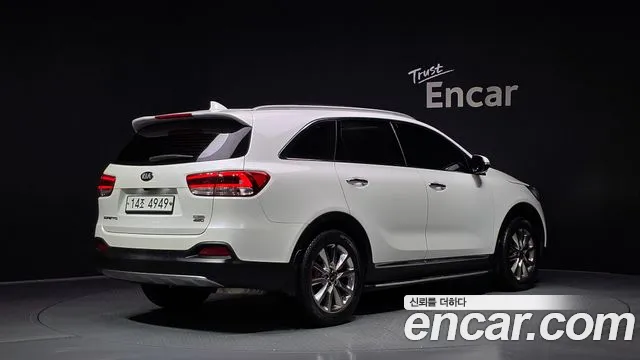 Kia Sorento Diesel 2.2 4WD — photo 1 of 34