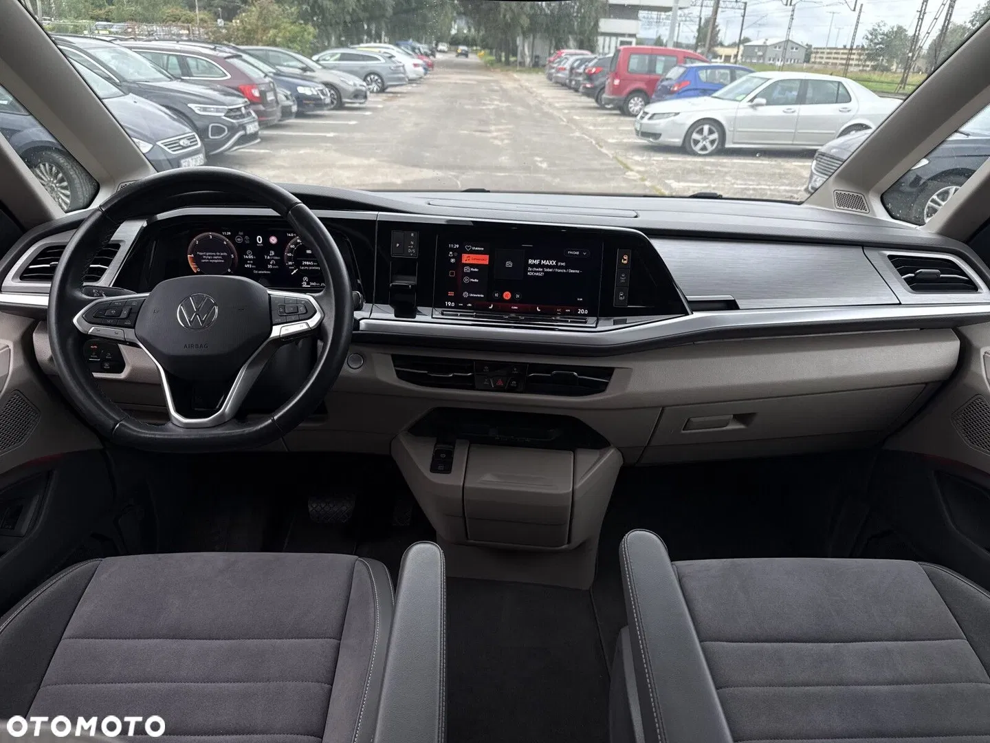 2024 Volkswagen Multivan 2.0 TDI L2 Style DSG, photograph 9