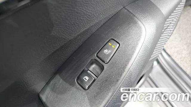 Kia Seltos Gasoline 1.6 Turbo 4WD — photo 1 of 35