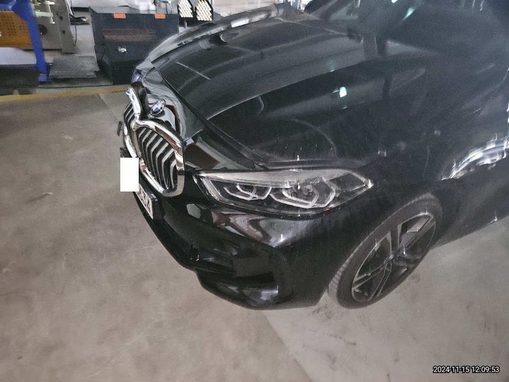 2023 BMW 120i, photograph 1