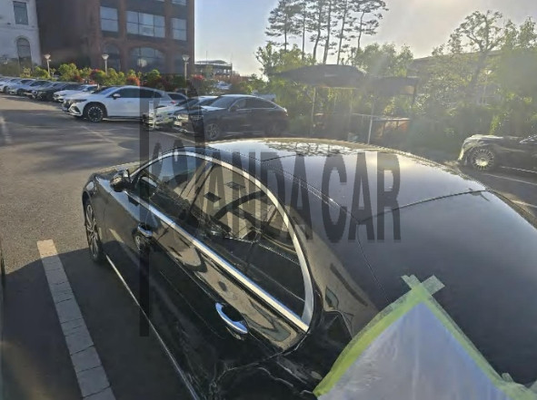 2021 Mercedes-Benz E450 4MATIC, photograph 3