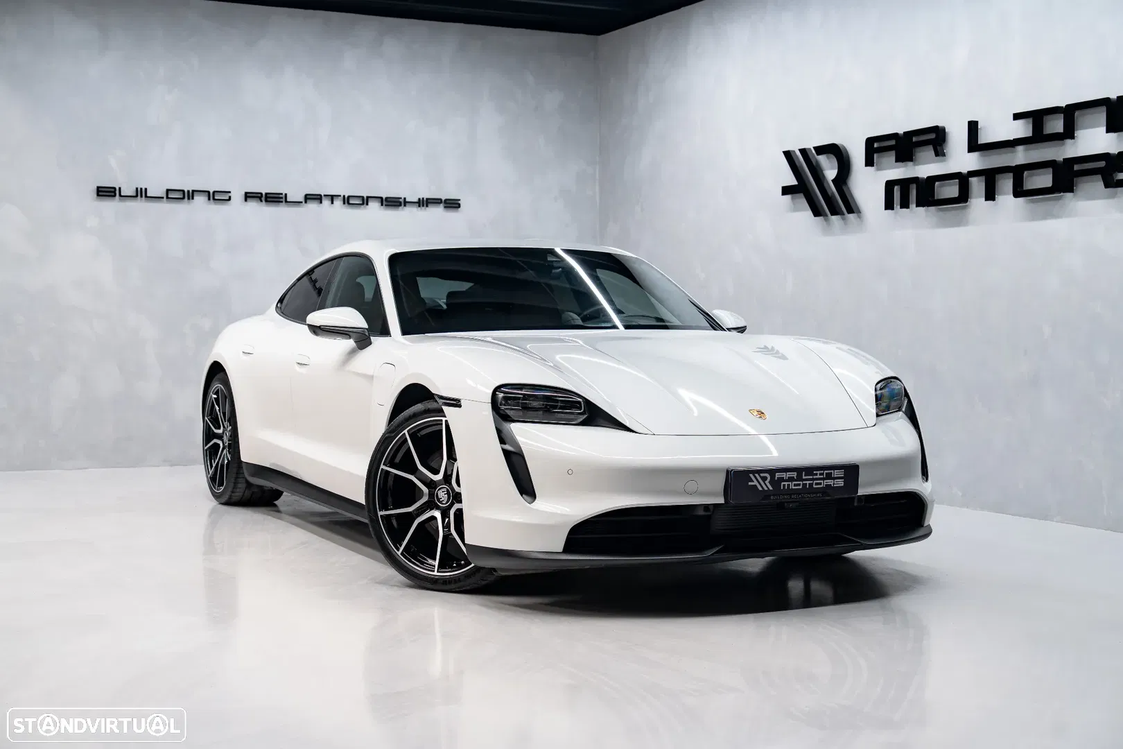 2023 Porsche Taycan Bateria Performance Plus, photograph 3