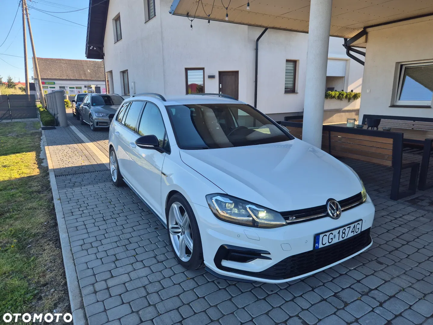 Volkswagen Golf 2.0 TSI 4Mot R DSG — photo 1 of 24