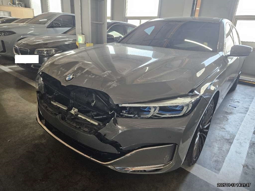 2020 BMW 730Ld xDrive Design Pure Excellence, photograph 1