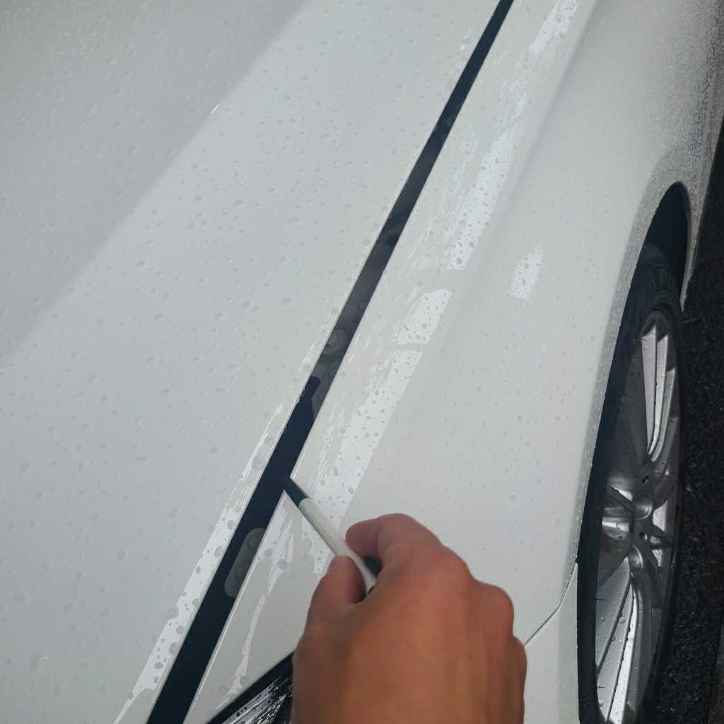 2021 Mercedes-Benz E250, photograph 2