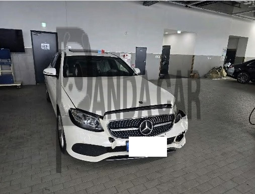 2018 Mercedes-Benz E220 d, photograph 1