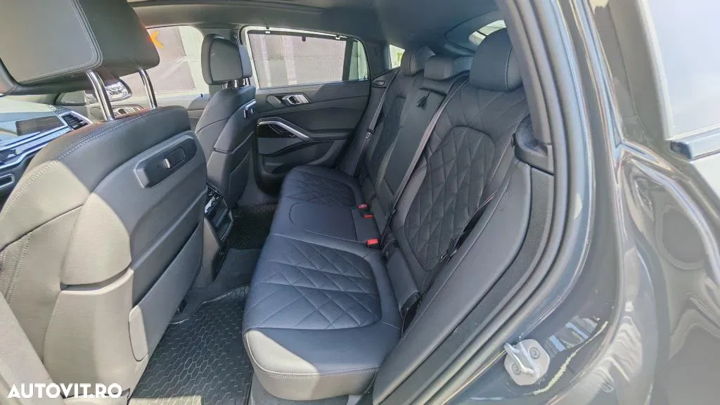 2024 BMW X6 xDrive40i M Sport, photograph 12