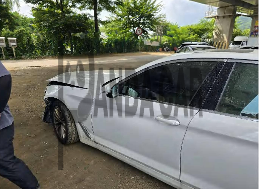 2022 BMW 520i, photograph 2