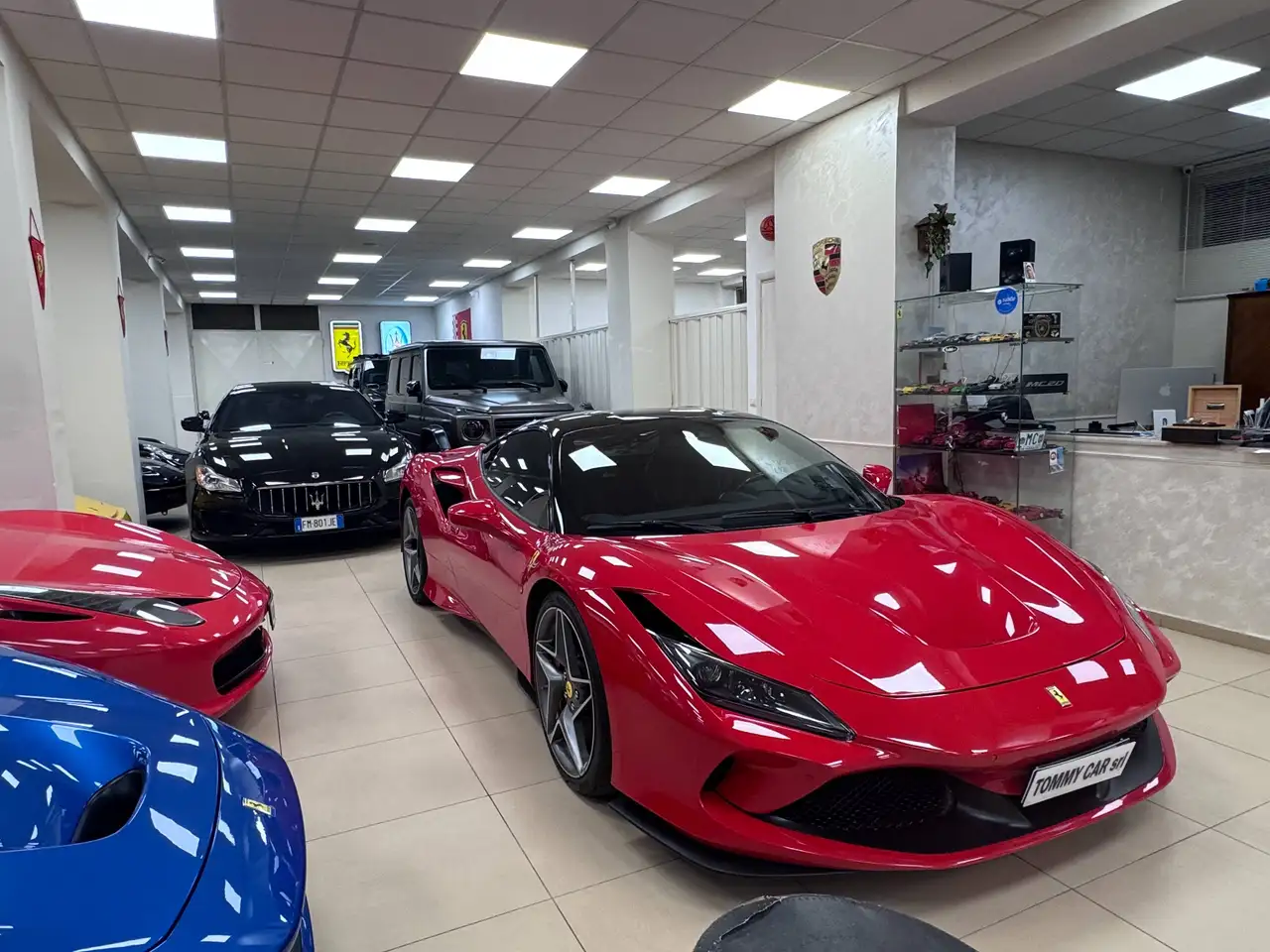 2022 Ferrari F8 Tributo F8 Tributo Coupe Permute auto moto barche gommoni e Rolex., photograph 3