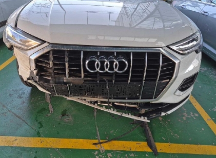 2020 Audi Q3 35 TDI, photograph 3