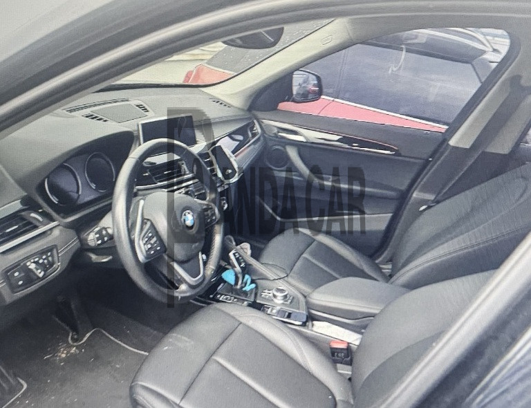 2022 BMW X1 xDrive20i, photograph 5