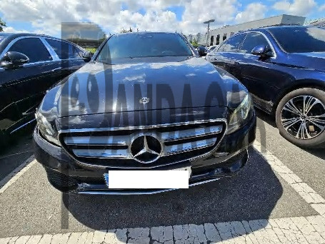 2019 Mercedes-Benz E300 4Matic, photograph 1