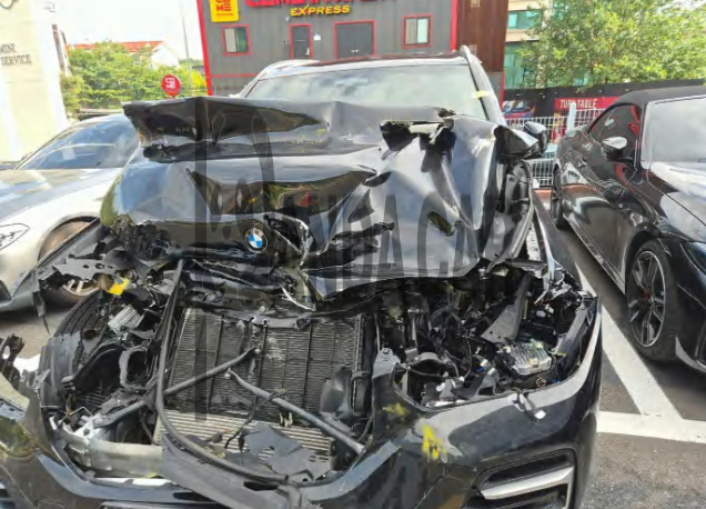 2023 BMW X5 xDrive40i, photograph 4