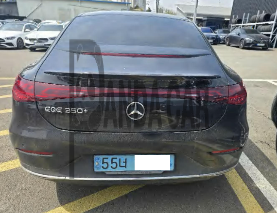 2022 Mercedes-Benz EQE350 +, photograph 4