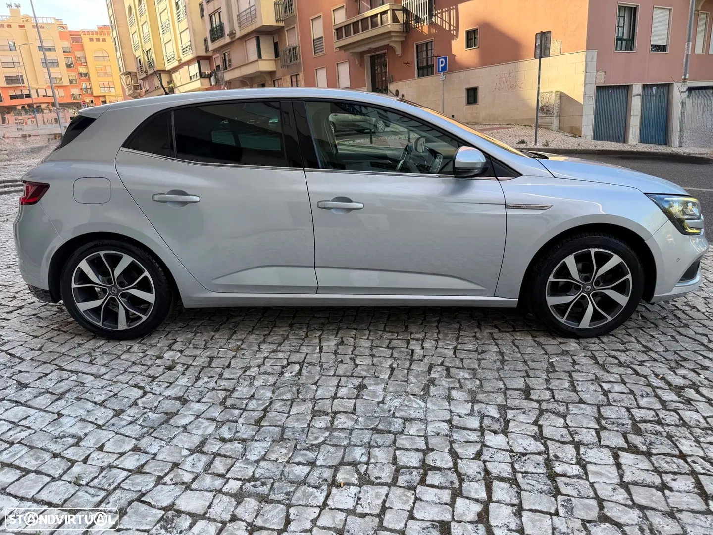2016 Renault Mégane 1.2 TCE Limited, photograph 4