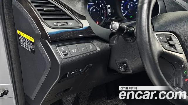 2013 Hyundai Grandeur HG300 Exclusive, photograph 12