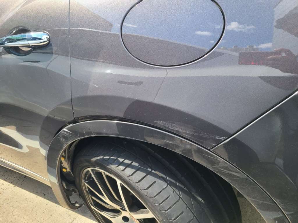2020 Maserati Levante, photograph 1