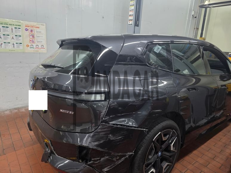 2024 BMW iX xDrive50, photograph 5