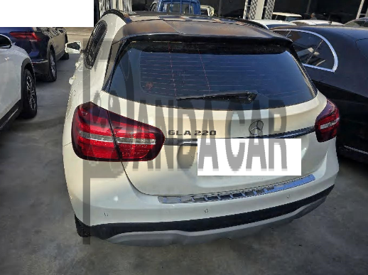 2018 Mercedes-Benz GLA220, photograph 1