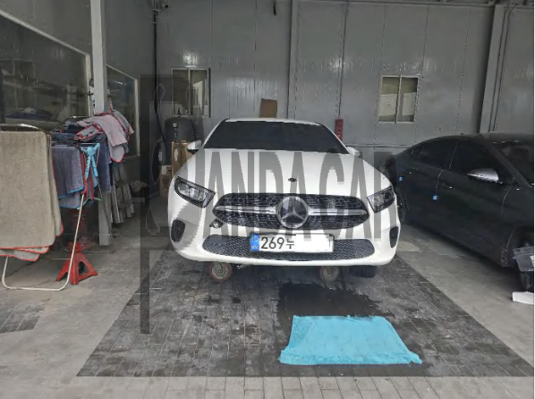 2022 Mercedes-Benz A220, photograph 1