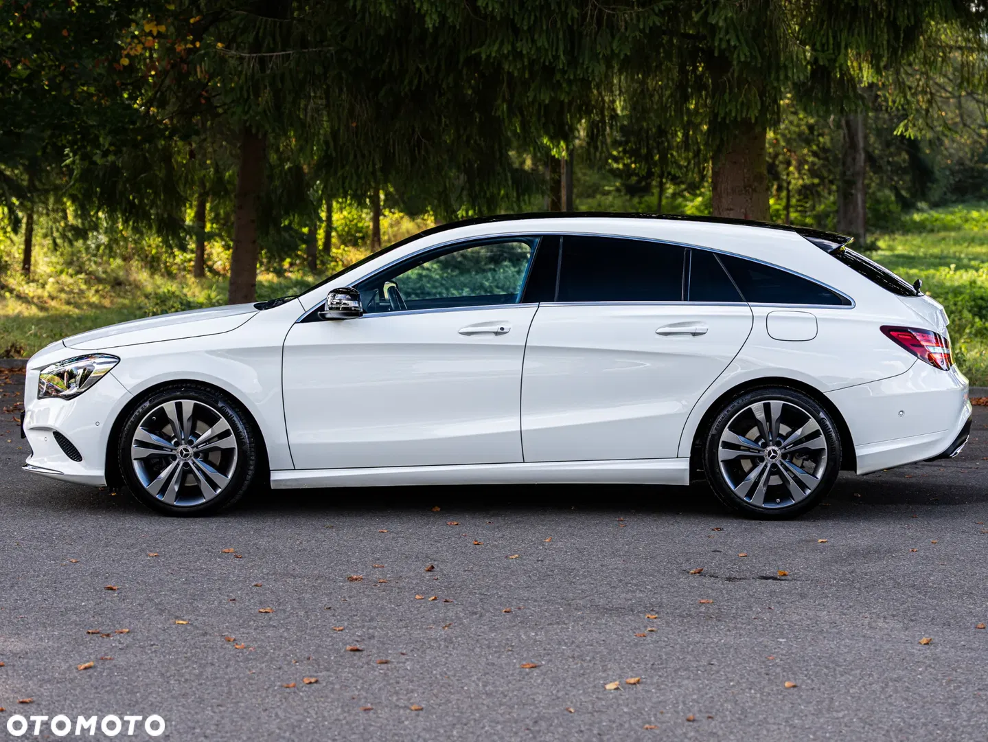 2017 Mercedes-Benz CLA 250 4-Matic Urban, photograph 6