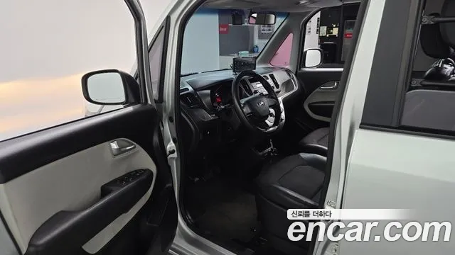2017 Kia RAY VAN, photograph 11
