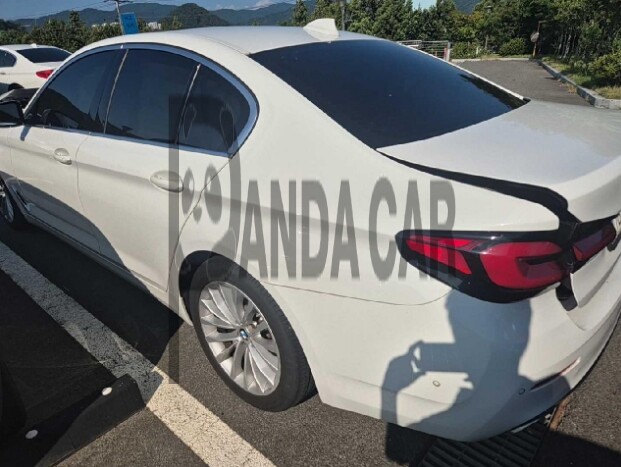 2021 BMW 520i, photograph 4