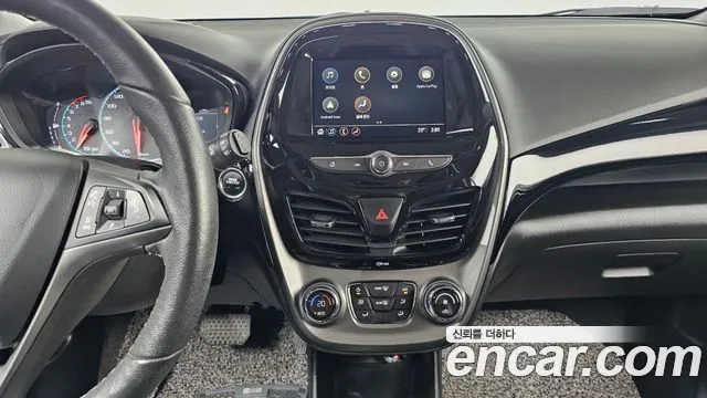 2018 ChevroletGMDaewoo Spark Premier, photograph 11