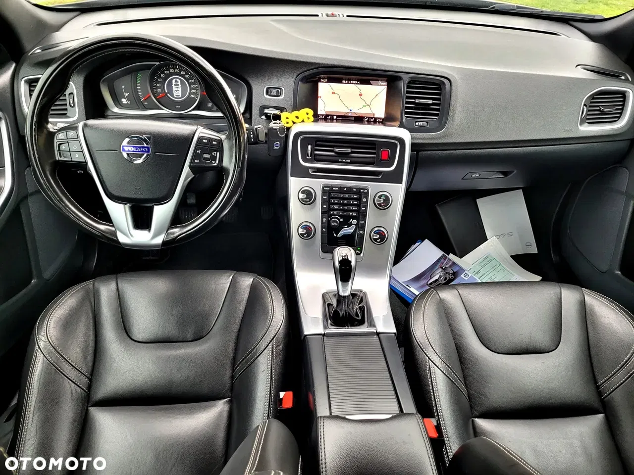 2017 Volvo S60 D2 Kinetic, photograph 2