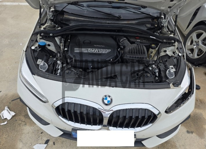 2021 BMW 120i, photograph 3