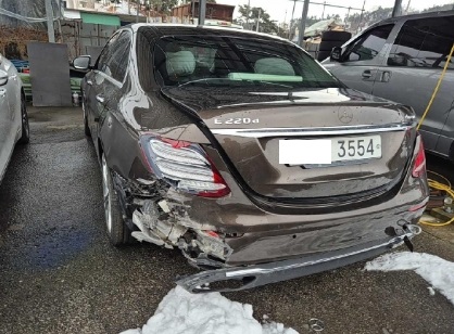 2017 Mercedes-Benz E220 d 4Matic, photograph 1