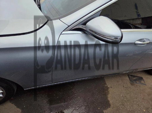 2021 Mercedes-Benz E250, photograph 4